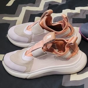 Nike Flex Runner 2 Size 13c